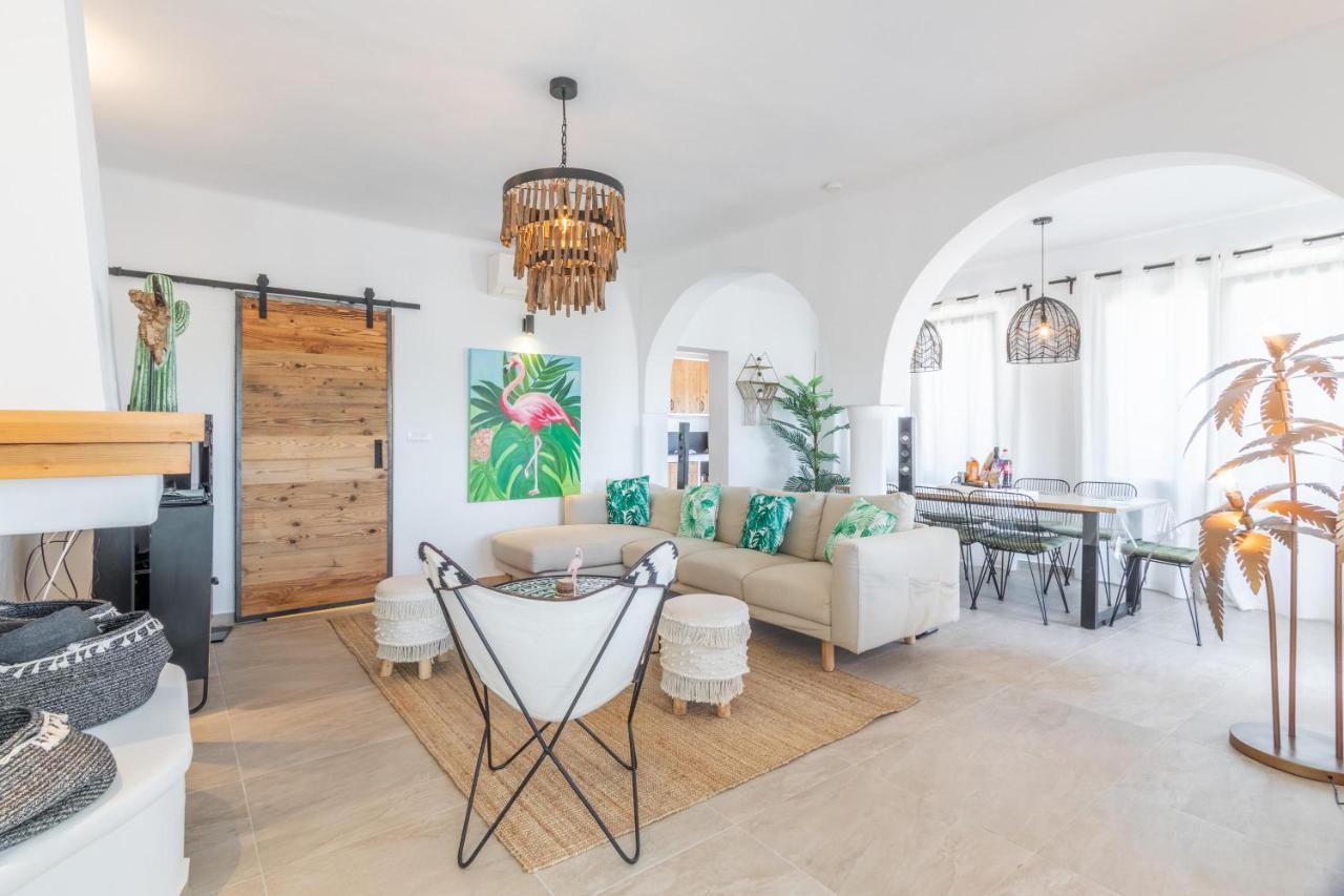 Villa Carolima - Heated Pool Casas de Torrat エクステリア 写真